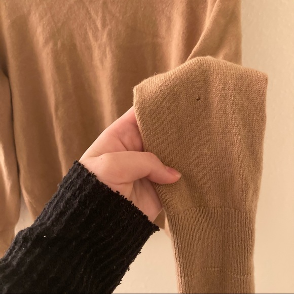 Everlane Cashmere Crop Mockneck in Camel - Picture 3 of 5